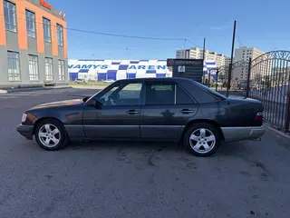 Mercedes-Benz E 280