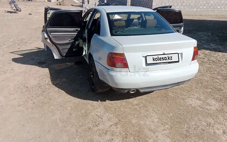 Audi A4 1995 годаfor1 600 000 тг. в Казталовка