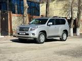 Toyota Land Cruiser Prado 2010 года за 17 900 000 тг. в Актобе