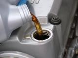 Замена масла в двигателе (с фильтром) Замена масла в МКПП (механической ко в Алматы