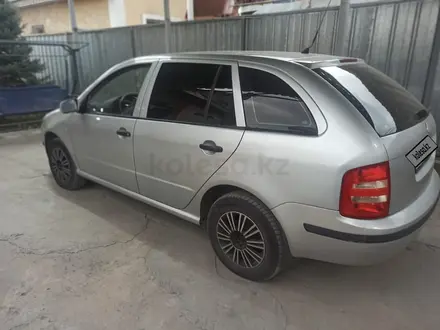 Skoda Fabia 2002 года за 1 800 000 тг. в Алматы – фото 4