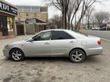 Toyota Camry 2005 года за 3 650 000 тг. в Тараз – фото 4