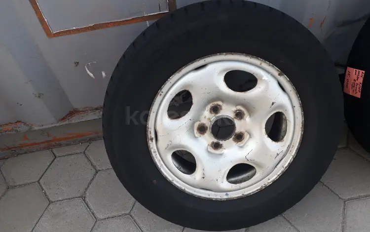 Запаска R15 для TOYOTA RAV4 + 205/70 TRIANGLE. за 15 000 тг. в Караганда
