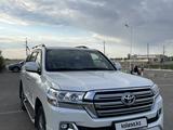 Toyota Land Cruiser 2018 года за 38 800 000 тг. в Уральск – фото 2