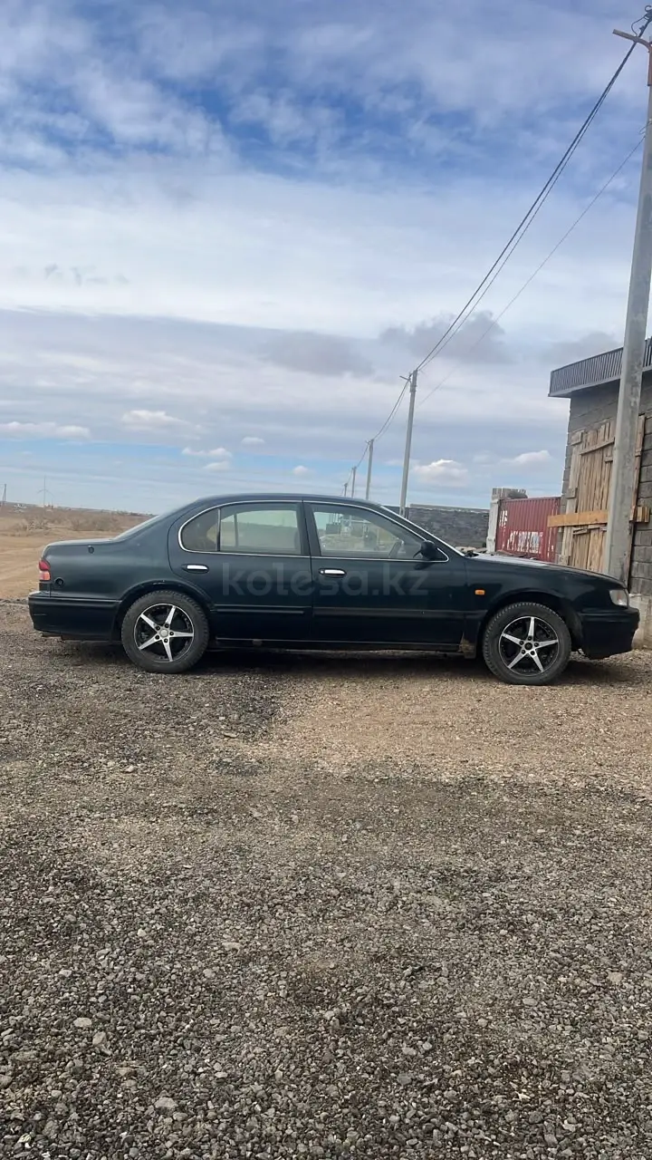 Nissan Maxima, 1995