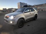 Toyota Fortuner 2006 года за 6 500 000 тг. в Атырау – фото 2