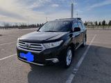 Toyota Highlander 2011 годаүшін15 000 000 тг. в Тараз