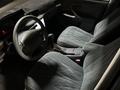 Toyota Camry 1998 года за 3 750 000 тг. в Шымкент – фото 5