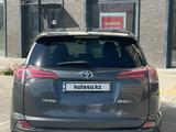 Toyota RAV4 2019 года за 13 000 000 тг. в Атырау – фото 4