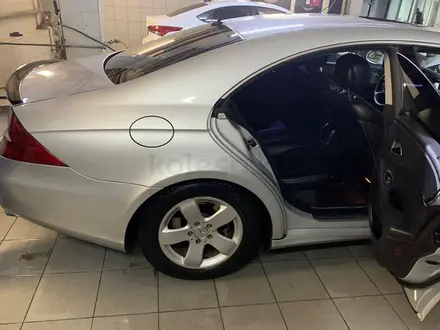 Mercedes-Benz CLS 500 2006 года за 7 500 000 тг. в Алматы – фото 5