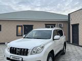 Toyota Land Cruiser Prado 2013 года за 15 300 000 тг. в Атырау – фото 2