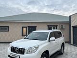Toyota Land Cruiser Prado 2013 года за 15 300 000 тг. в Атырау