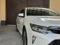 Toyota Camry 2018 года за 14 300 000 тг. в Шымкент