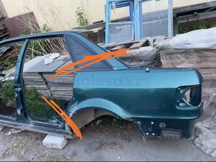 Заднее левое крыло Ауди 80 б4 Audi 80 b4 за 30 000 тг. в Павлодар