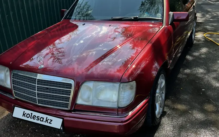 Mercedes-Benz E 220 1994 годаүшін2 500 000 тг. в Алматы