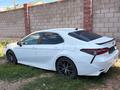 Toyota Camry 2021 года за 6 000 000 тг. в Алматы – фото 2