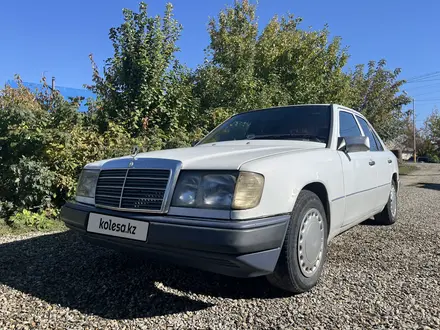 Mercedes-Benz E 200 1993 года за 1 400 000 тг. в Курчум