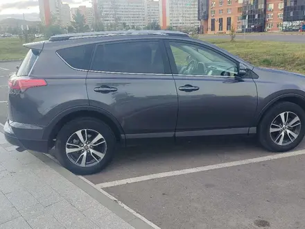 Toyota RAV4 2017 года за 11 500 000 тг. в Усть-Каменогорск – фото 4