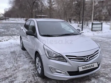 Hyundai Solaris 2014 года за 4 800 000 тг. в Актобе – фото 3