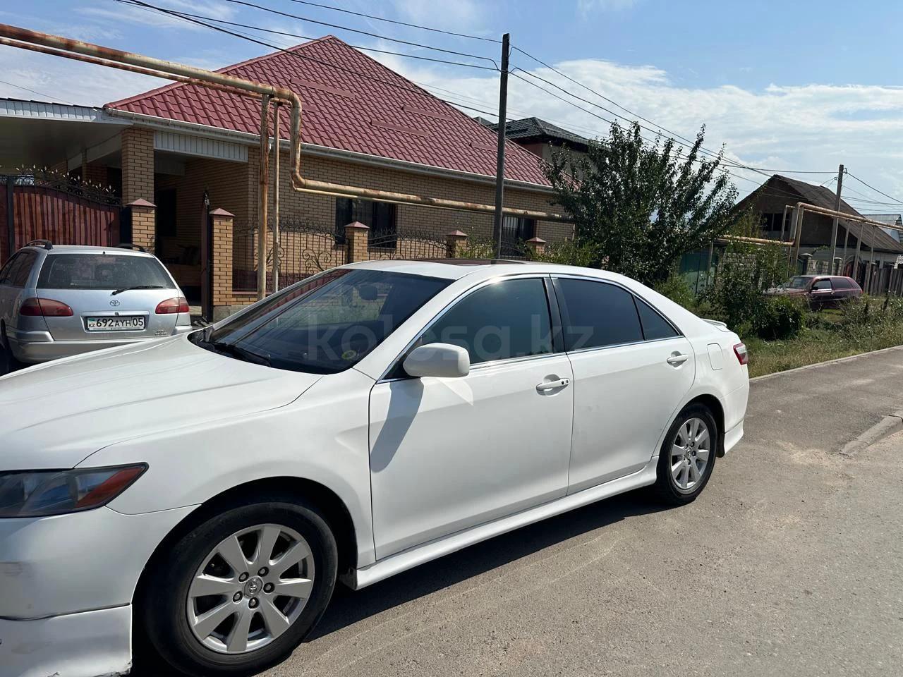 Toyota Camry 2008 г.