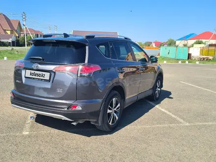 Toyota RAV4 2016 года за 11 200 000 тг. в Уральск – фото 8