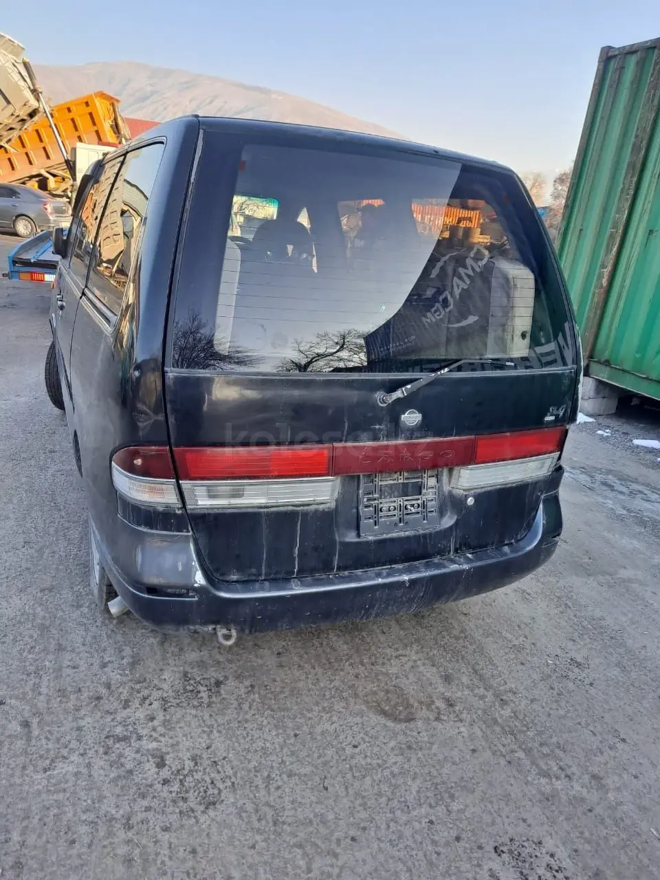 Nissan Largo, 1995