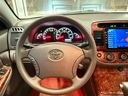 Toyota Camry 2005 года за 5 000 000 тг. в Астана – фото 21