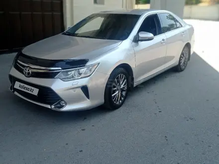 Toyota Camry 2017 года за 9 500 000 тг. в Тараз