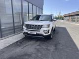 Ford Explorer 2018 года за 14 500 000 тг. в Шымкент – фото 2