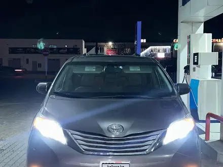 Toyota Sienna 2015 года за 9 500 000 тг. в Актау – фото 6