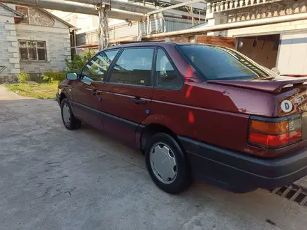Volkswagen Passat 1993 года за 1 600 000 тг. в Шымкент