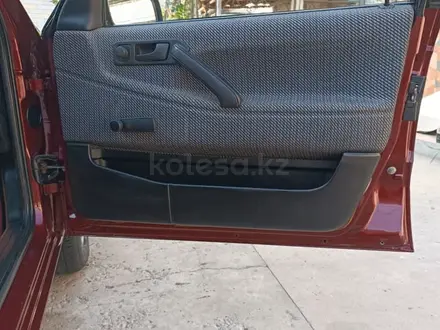 Volkswagen Passat 1993 года за 1 600 000 тг. в Шымкент – фото 14
