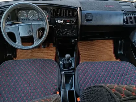 Volkswagen Passat 1993 года за 1 600 000 тг. в Шымкент – фото 20