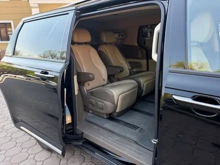 Kia Carnival 2020 года за 17 000 000 тг. в Алматы – фото 7