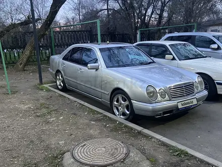 Mercedes-Benz E 430 1998 года за 3 900 000 тг. в Алматы – фото 7