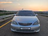 Toyota Camry 2005 года за 6 500 000 тг. в Щучинск – фото 2