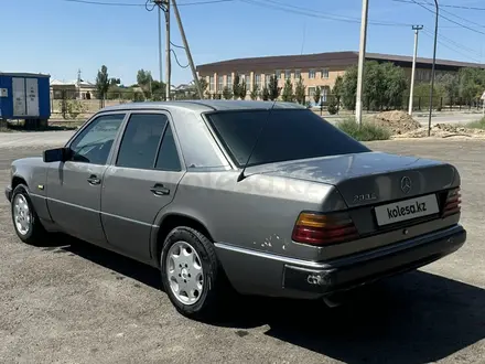 Mercedes-Benz E 230 1991 года за 1 000 000 тг. в Кызылорда – фото 6