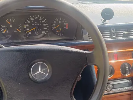 Mercedes-Benz E 200 1992 года за 1 100 000 тг. в Караганда – фото 14