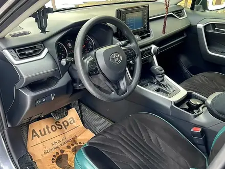 Toyota RAV4 2019 года за 15 000 000 тг. в Актобе – фото 6