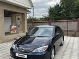 Toyota Camry 2004 годаүшін5 300 000 тг. в Мерке – фото 2