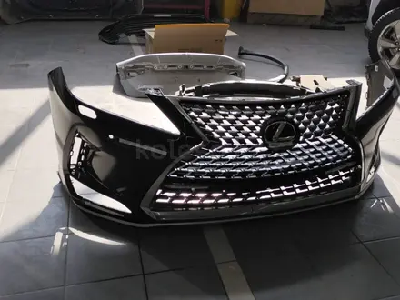 Бампер передний Lexus RX 300 за 52 700 тг. в Актобе