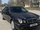 Mercedes-Benz E 280 1996 годаүшін1 900 000 тг. в Актобе – фото 2