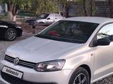 Volkswagen Polo 2014 года за 3 500 000 тг. в Семей – фото 2