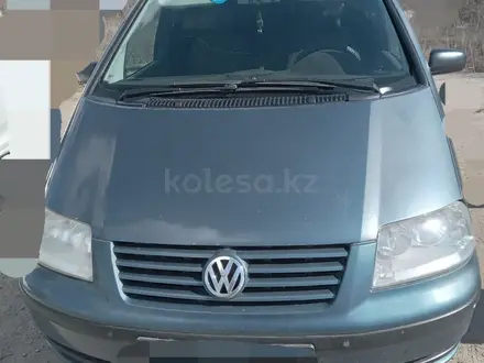 Volkswagen Sharan 2002 года за 4 000 000 тг. в Уральск – фото 3