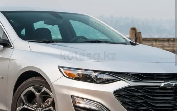 На Chevrolet Malibu стекло фары в отличном качестве Алматы Актобе за 40 000 тг. в Актобе