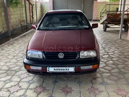 Volkswagen Vento 1993 года за 1 200 000 тг. в Тараз – фото 4