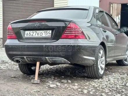 Бампер на Mercedes-Benz W203 C-Class Тюнинг-Обвес C3.2 AMG за 50 000 тг. в Астана – фото 5