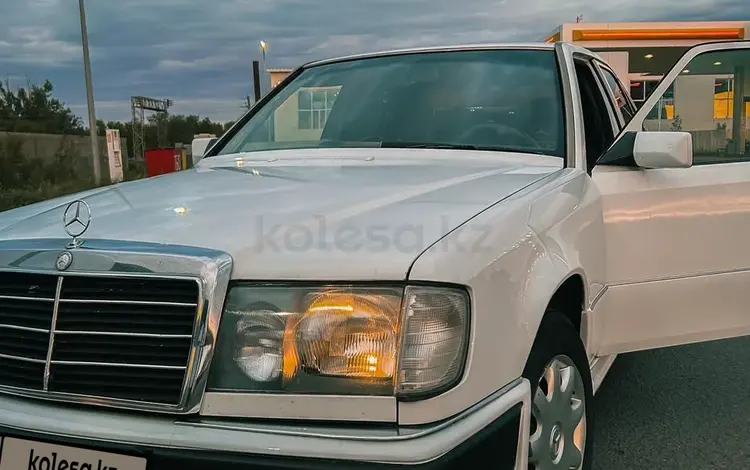 Mercedes-Benz E 200 1990 года за 1 500 000 тг. в Уральск