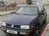 Volkswagen Golf 1995 годаүшін700 000 тг. в Сатпаев