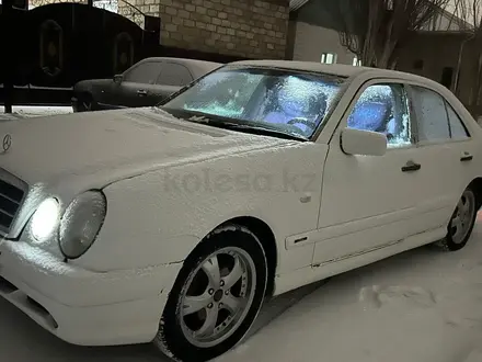 Mercedes-Benz E 230 1995 года за 2 400 000 тг. в Кызылорда – фото 7